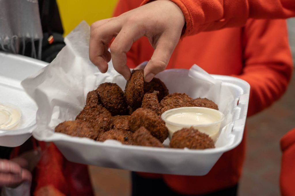 Falafel de Maha en el West Side Market