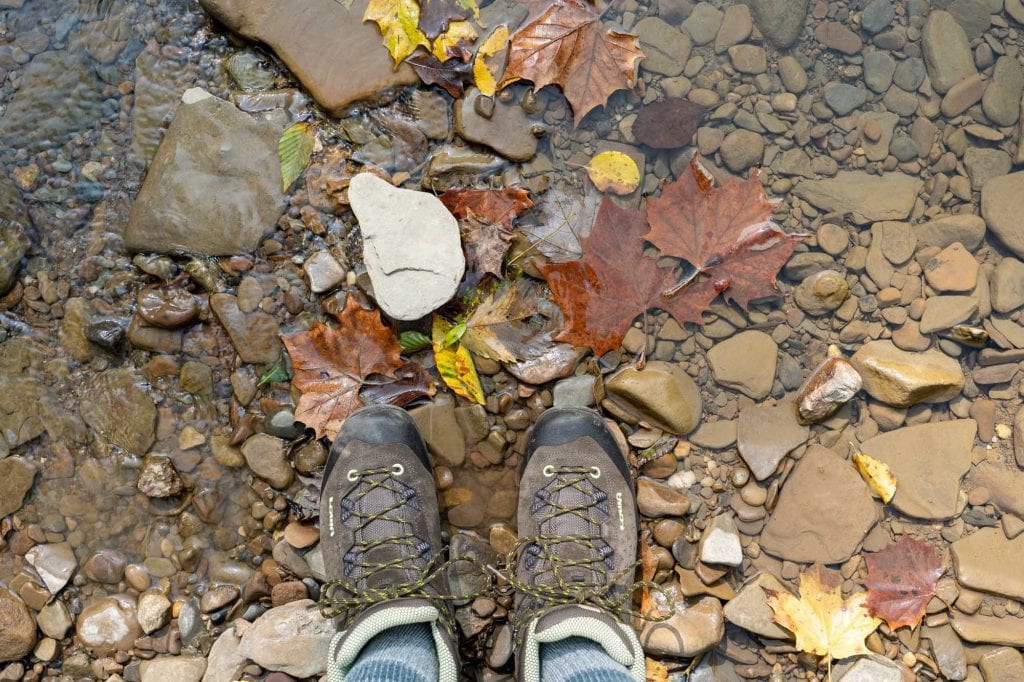 Excursión de senderismo de otoño en el condado de Summit