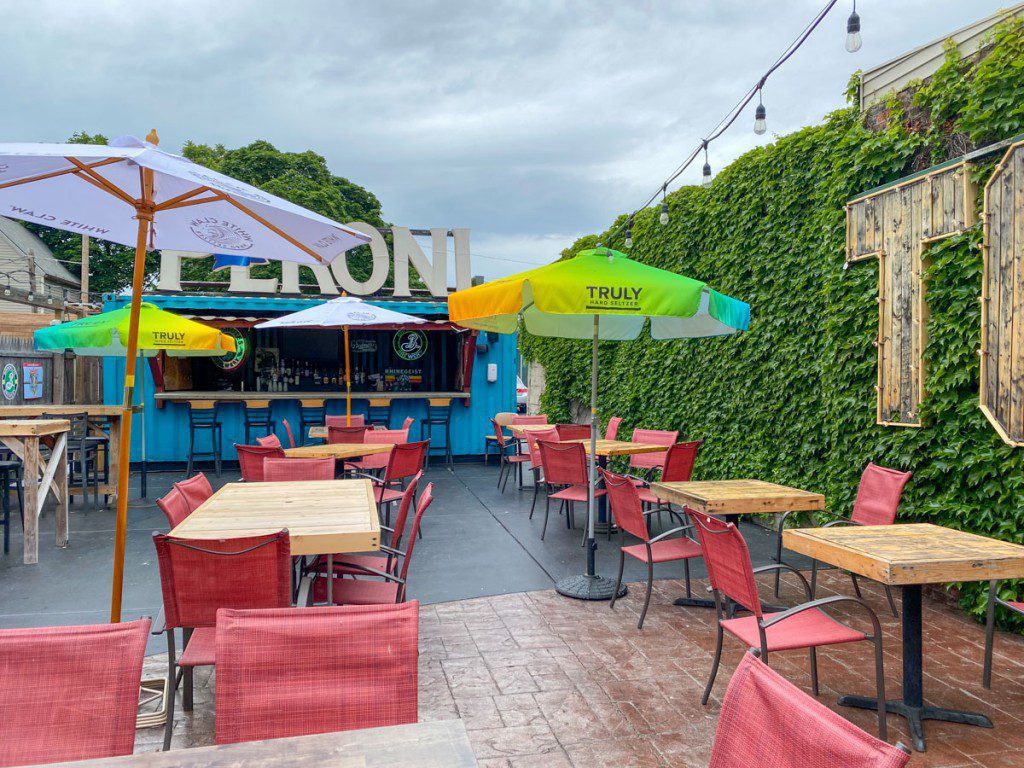 Taberna del patio de Little Italy