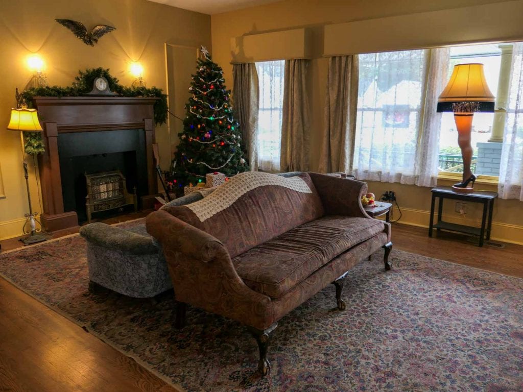 Una casa de cuentos de Navidad en Cleveland